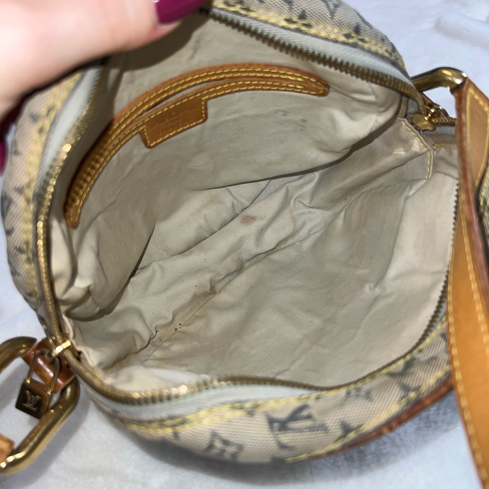 Louis Vuitton Monogram Brown and Tan Crossbody Bag - Picture 5 of 15
